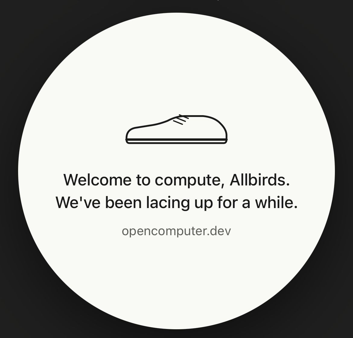 A round cake design reading Welcome to compute, Allbirds